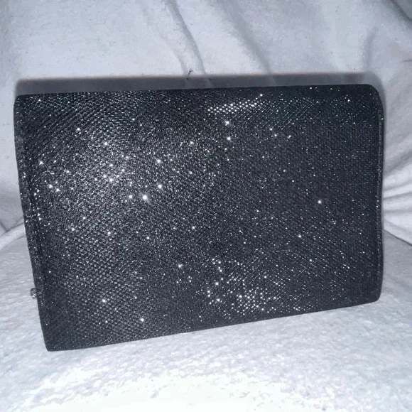 Clutch - Picture 6 of 7